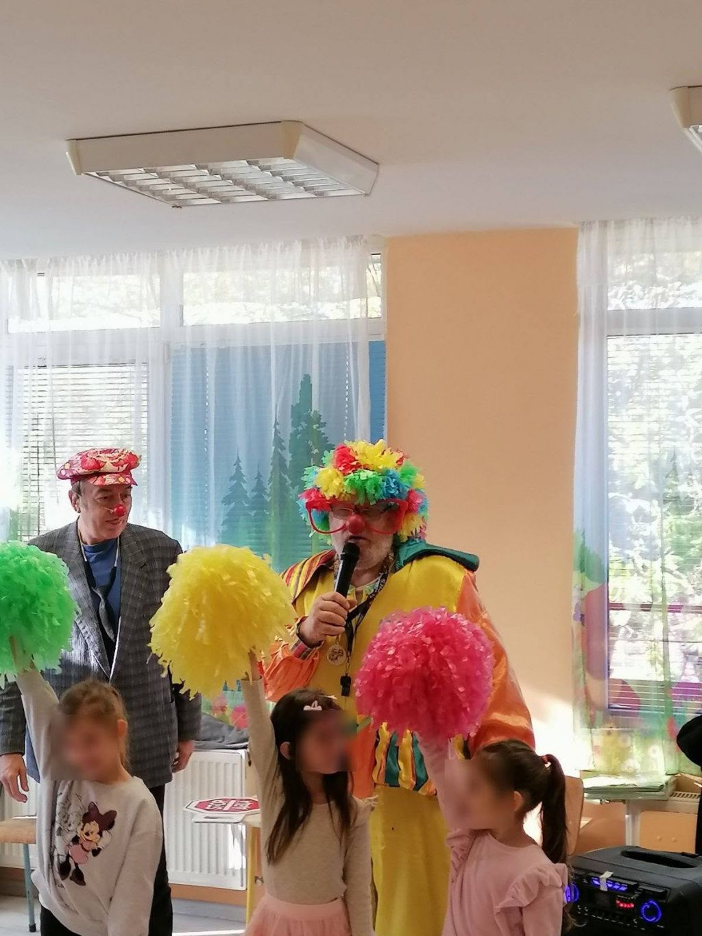 „Весел светофар“ – учим се да бъдем внимателни на пътя! - голяма снимка